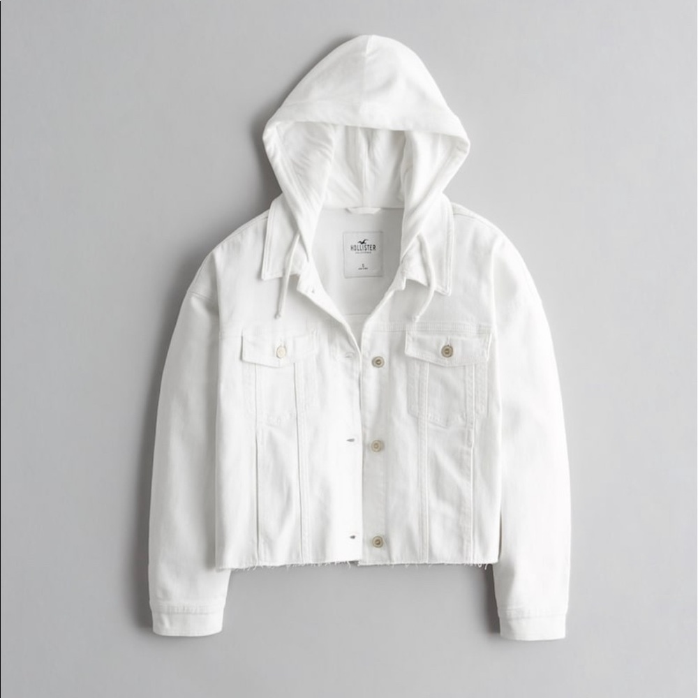 OVERSIZED CROPPED HOODED DENIM JACKET